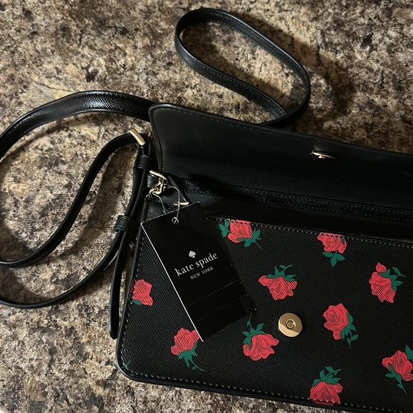 Kate Spade Madison Rose Toss printed small flap crossbody - Picture 5 of 6